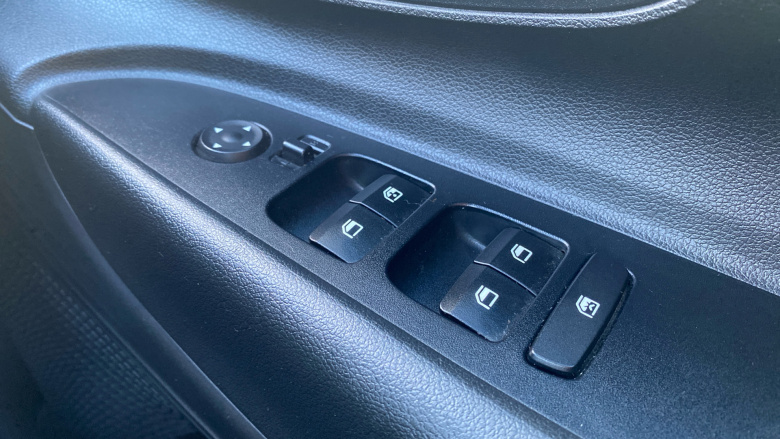 Hyundai i20 1.0T GDi 48V MHD SE Connect 5dr Petrol Hatchback